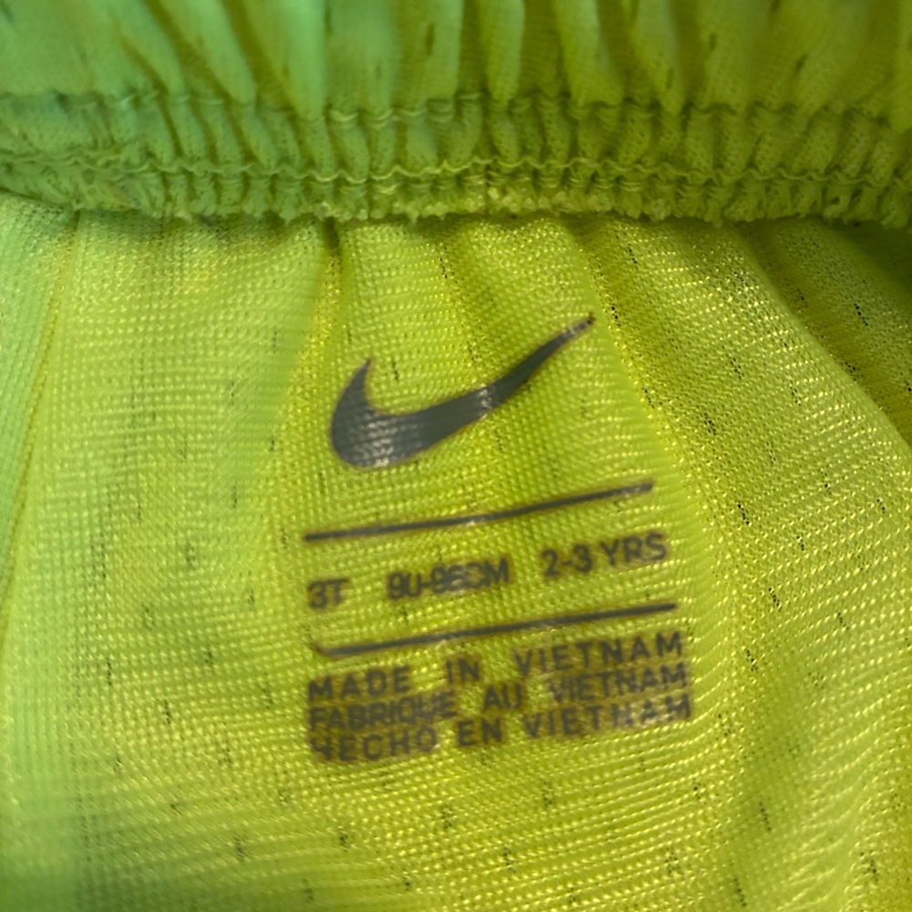 3T Nike neon shorts - Picture 4 of 4